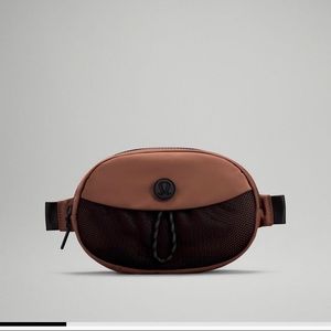 Lululemon Take it On belt bag